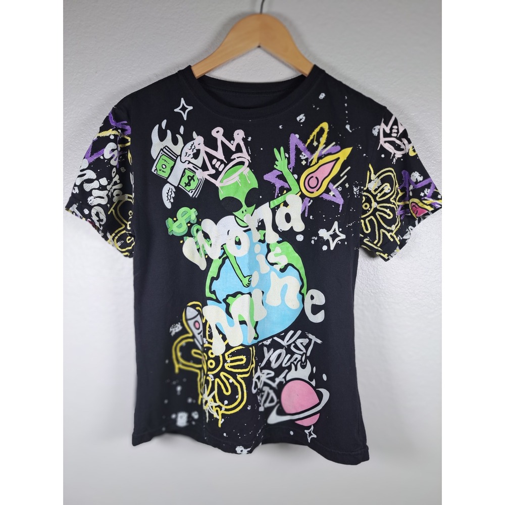 Fresh Laundry World is Mine Alien Graphic T-Shirt Black Streetwear Mens Small